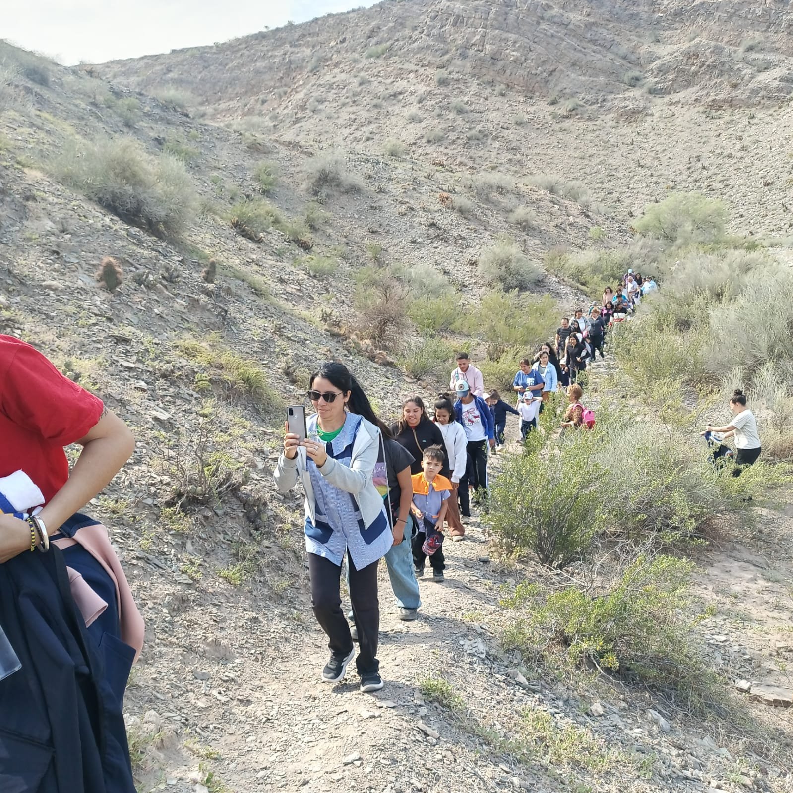 Ecosenderismo con las infancias: una experiencia educativa en contacto con la naturaleza