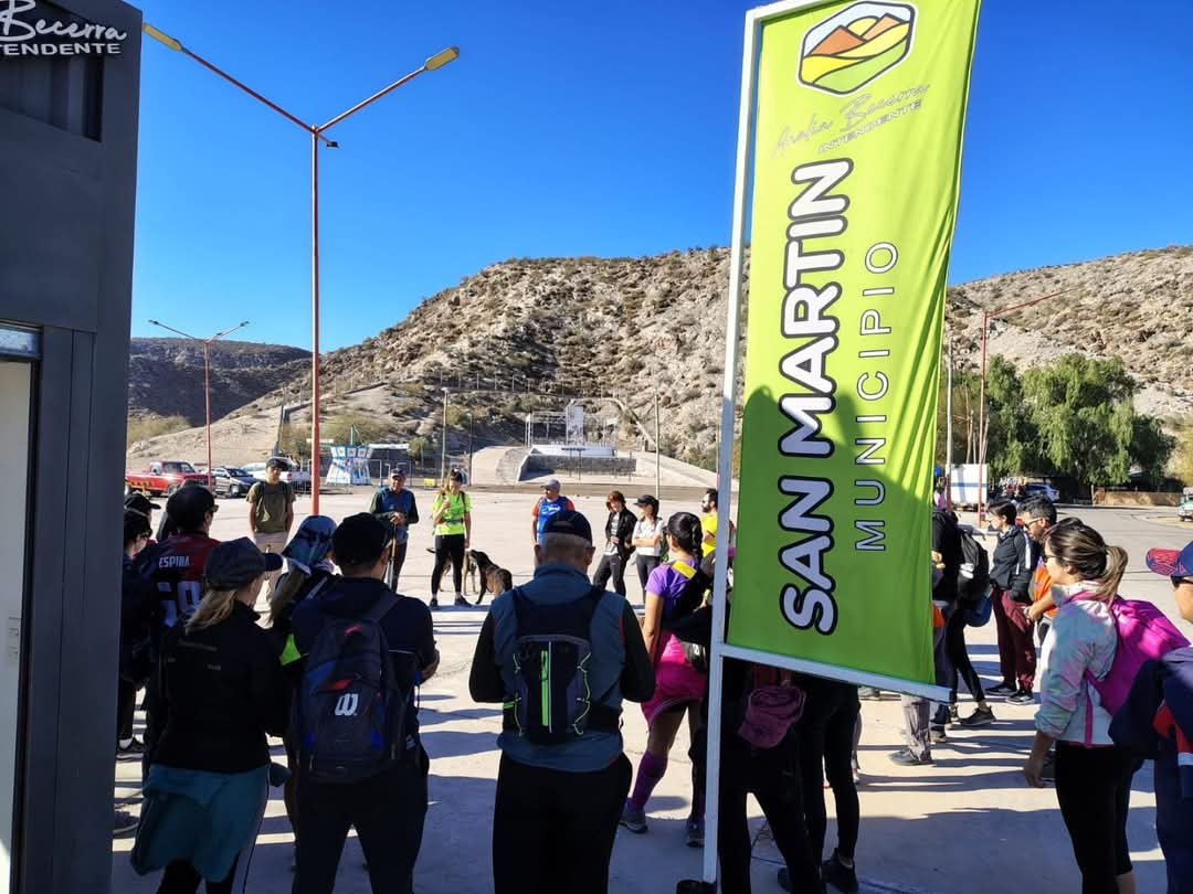 San Martín vivió otra jornada de senderismo en el Cerro Pie de Palo