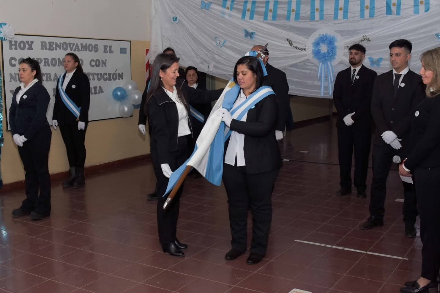 Cambio de abanderados del Instituto Superior Técnico San Martín