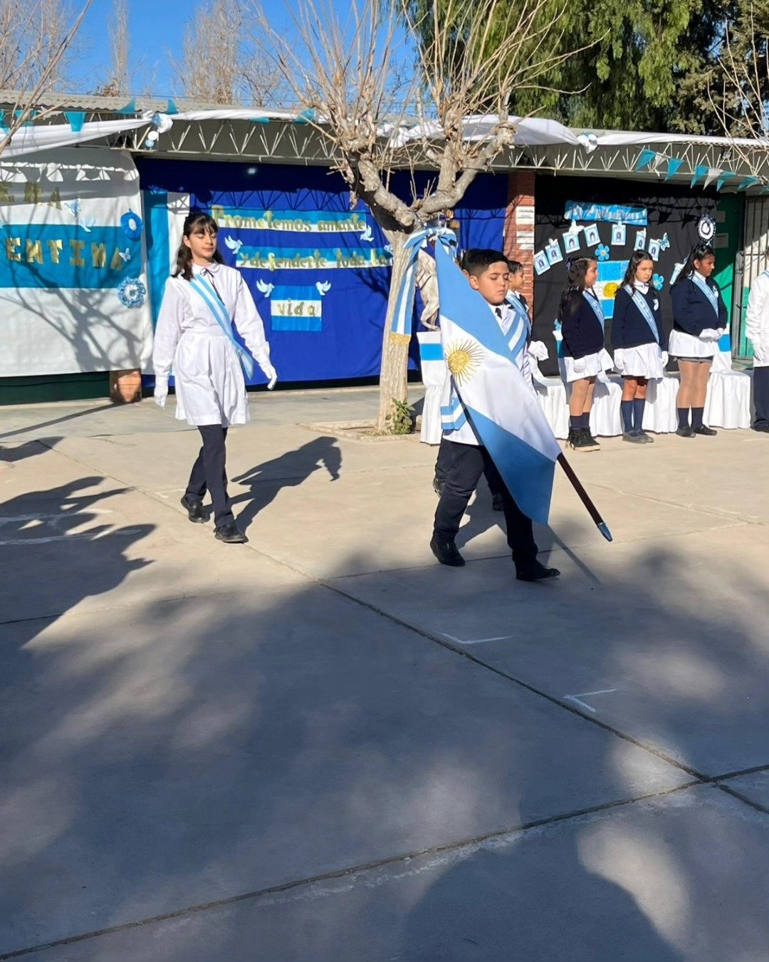 Promesa a la Bandera en la Escuela Horacio Mann: un acto cargado de emoción y compromiso