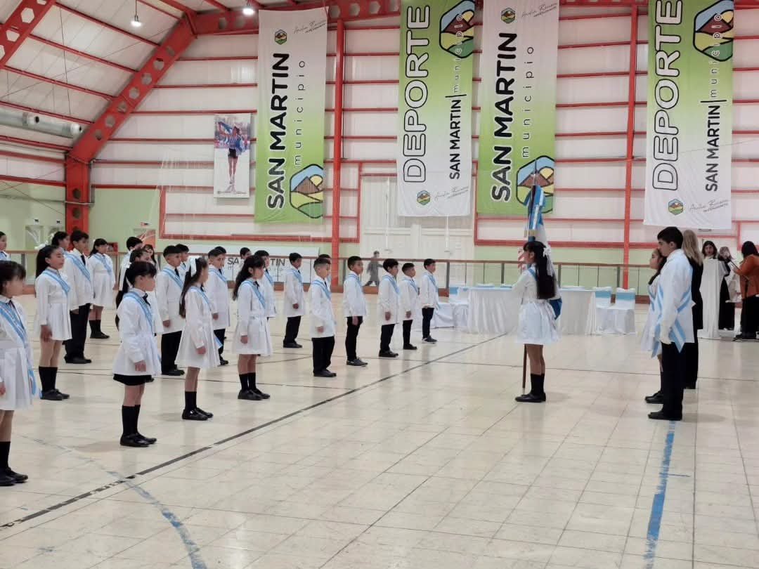Promesa a la Bandera en San Martín: un acto de emoción, identidad y futuro