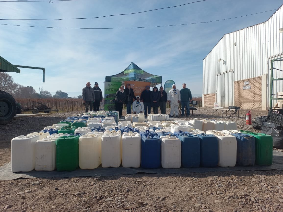 San Martín realizó una nueva jornada de recolección de envases de fitosanitarios en Dos Acequias