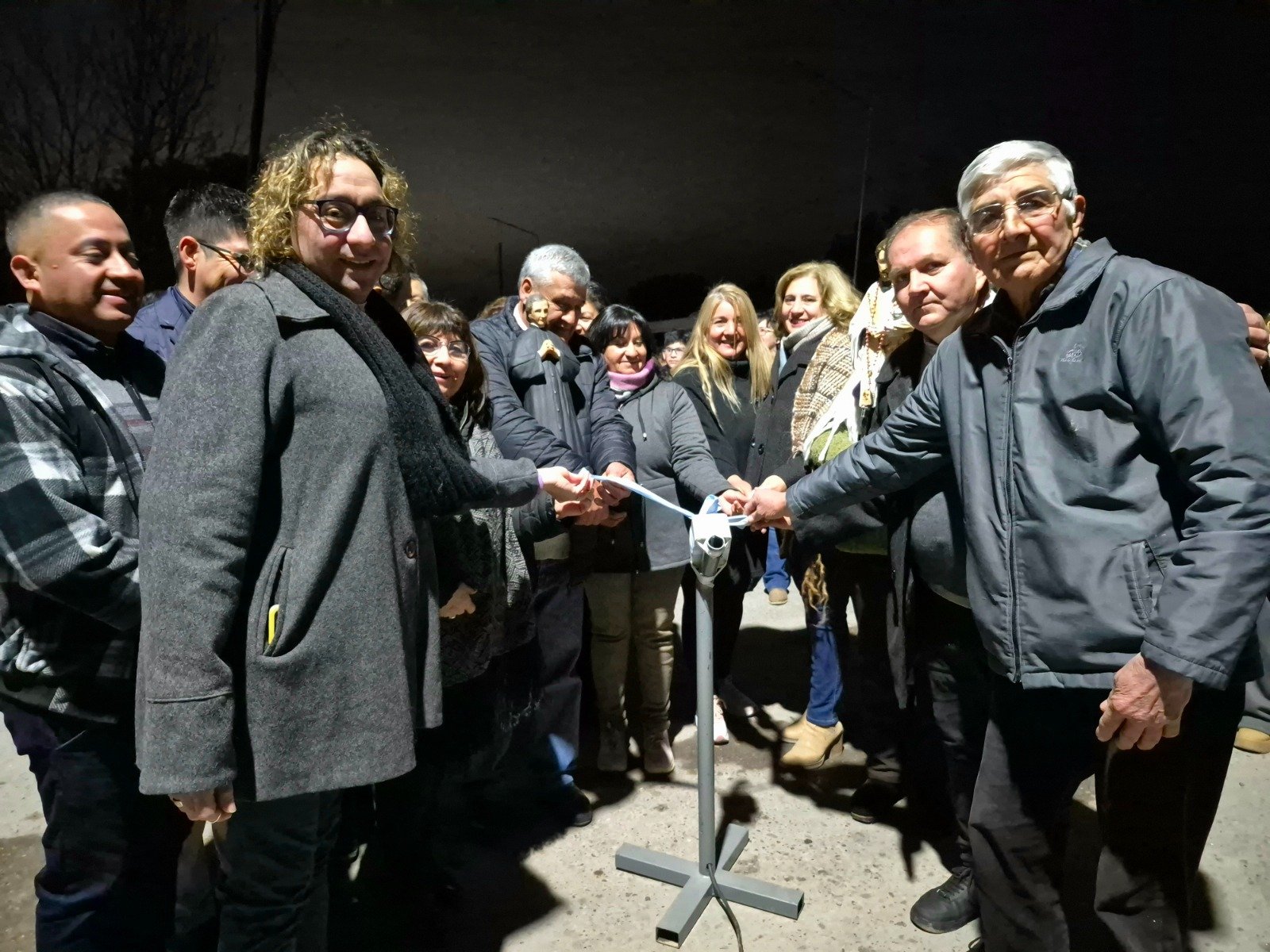 Villa Hilario Elorza cuenta con nuevo alumbrado público y veredas