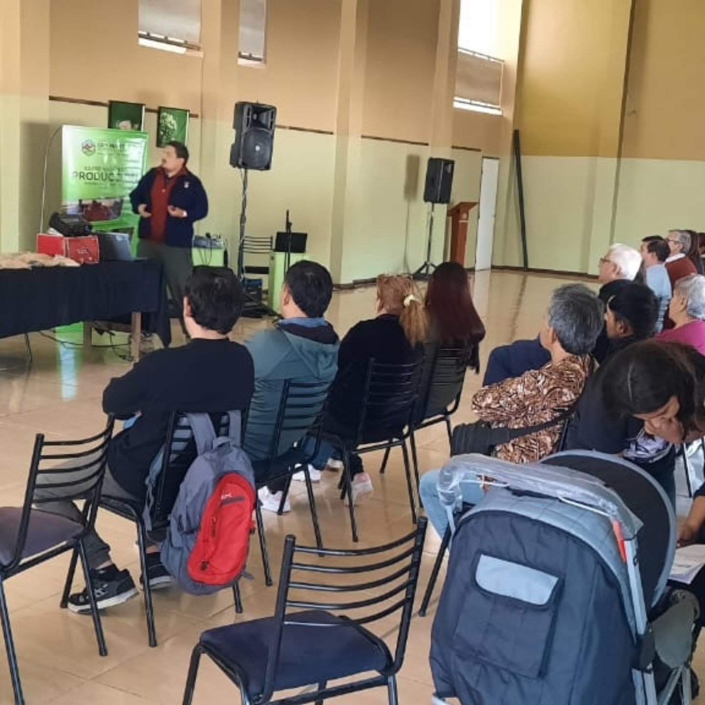 Capacitación y entrega de semillas para productores y huerteros de San Martín