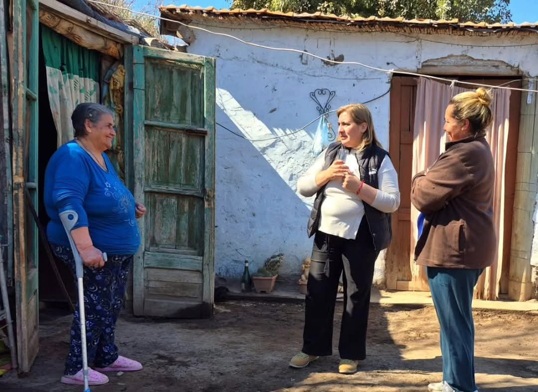 La intendente Analía Becerra recorrió la zona de Cruz Godoy y Divisoria