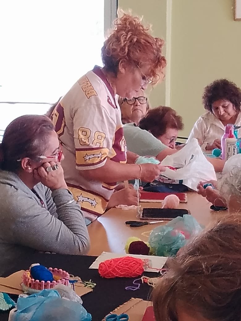 El Taller de Telar crece como espacio de encuentro en la Casa de la Cultura