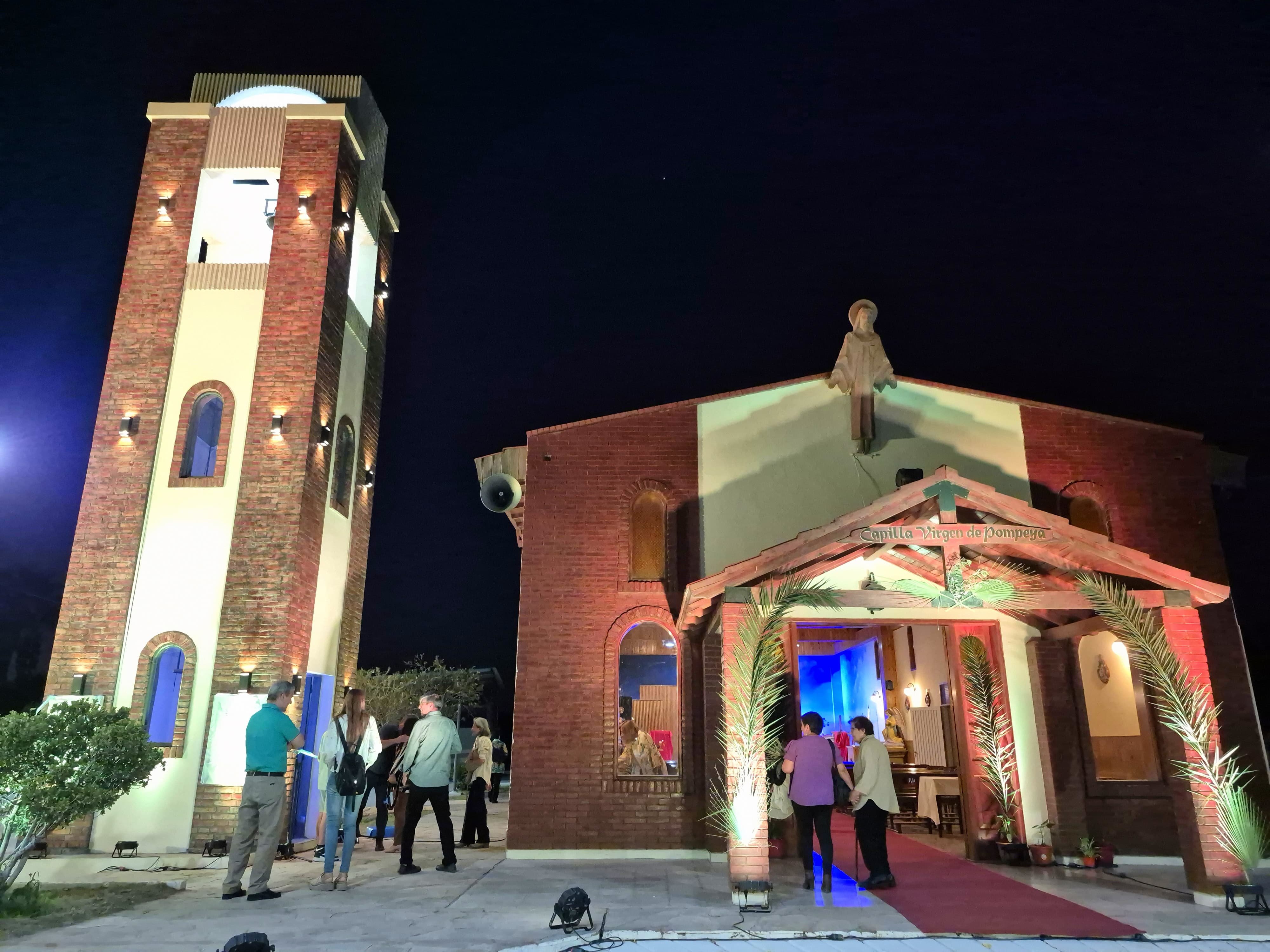 Fe y comunidad: inauguraron el Campanil de la Paz en Dos Acequias
